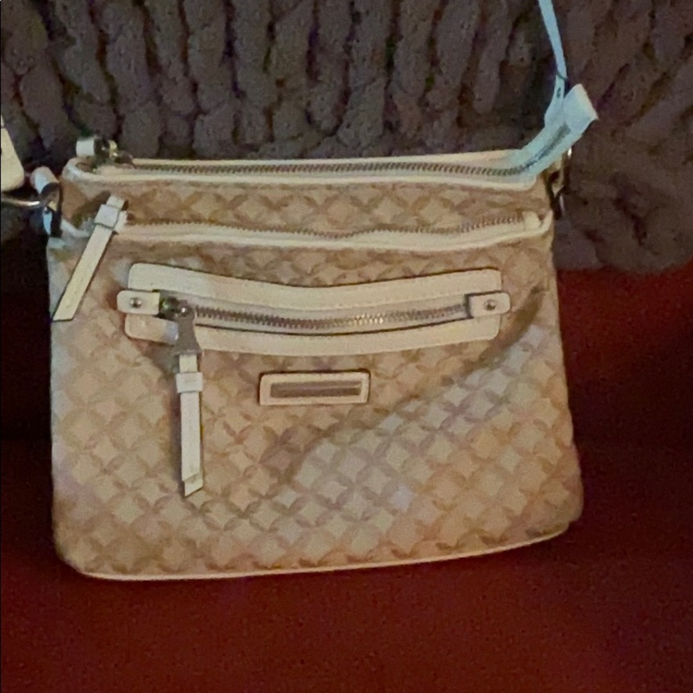 Crossbody purse